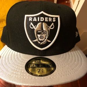 Men’s New Era 7 5/8 Oakland Raiders Hat